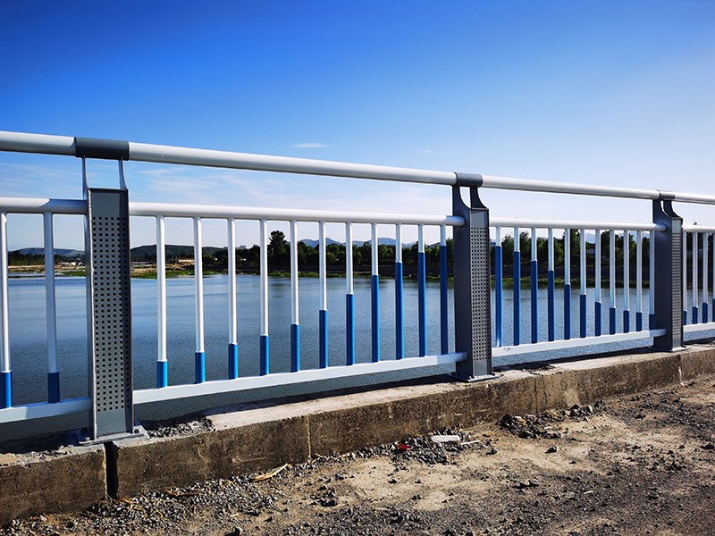 桥梁护栏