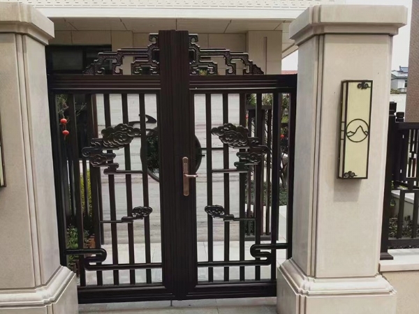 铝合金大门